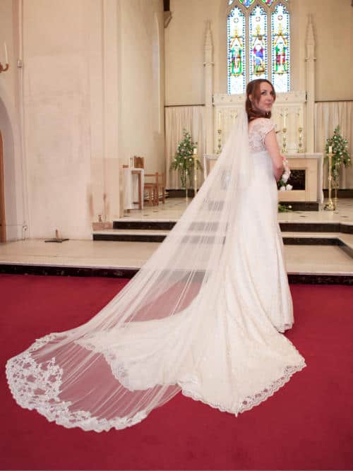lucy-bennett-bespoke-wedding-dress